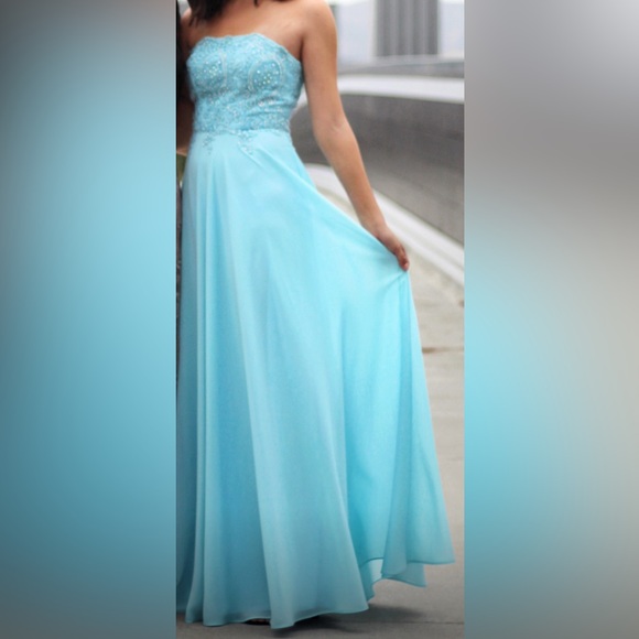 STRAPLESS BEADED LIGHT SKY BLUE PROM DRESS - Picture 3 of 7